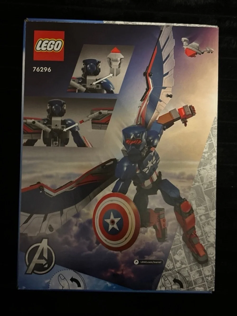 Lego Marvel Captain America Mech - Red, Blue, White
